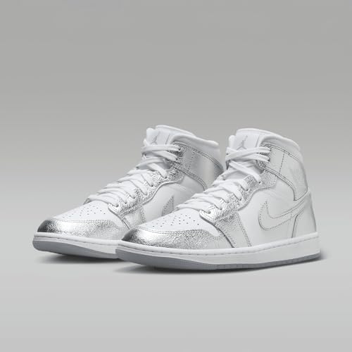Image of Nike Women's Air Jordan 1 Mid SE Sneaker