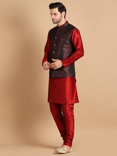 Image of men's Silk Blend Kurta Pejama & Waistcot Set