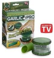 Precision Garlic Press with Peeler