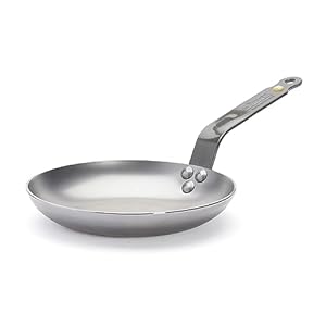 de Buyer MINERAL B Carbon Steel Omelette Pan – 8” Diameter, Naturally Nonstick – Made in France