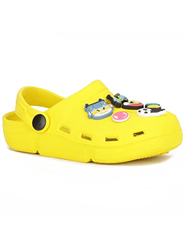 Image of Bata Unisex Pull On Clogs