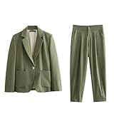 Abbinamento quotidiano - Top: abbinalo a magliette, gilet, camicie e bretelle.