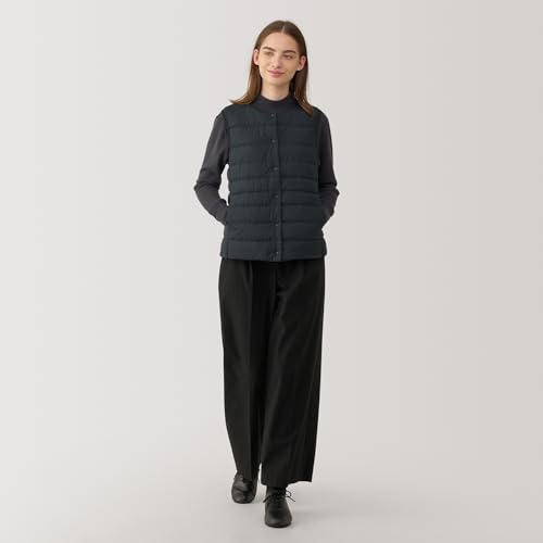 無印良品 ダウンベスト婦人 軽量ダウンノーカラーベスト の商品画像 1