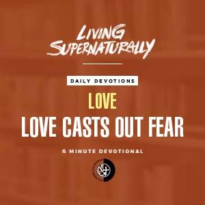 『Love - Love Casts Out Fear (Daily Devotional)』のカバーアート