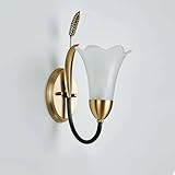 [Esthétique florale exquise] Sublimez votre intérieur avec cette superbe applique murale inspirée des fleurs, dotée d'un abat-jour en verre en forme de tulipe et d'un motif artistique d'épi de blé. Cette pièce élégante apporte une touche raffinée et capture l'essence de la nature et du luxe moderne pour un espace de vie haut de gamme.