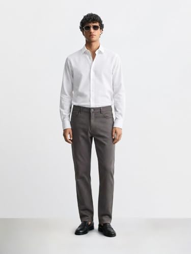 Image of The Indian Garage Co Men Mid-Rise Stretchable Regular Fit Chinos