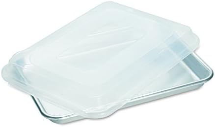Nordic Ware Naturals Quarter Sheet with Lid - Image 4