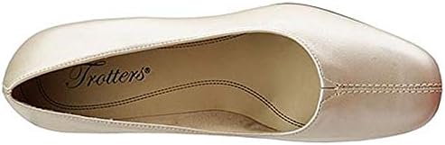 Trotters Women's Doris Pump,White Pearl,7 WW | Image 1