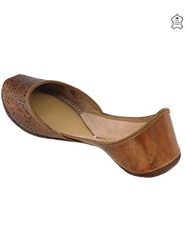 Image of Fulkari Women Cutwork Casual Genuine Soft Leather Jutis | Bite and Pinch Free Juttis | Punjabi Jutti | Girl's Office Flat Ladies Mojari | dailywear Ethnic Juti |