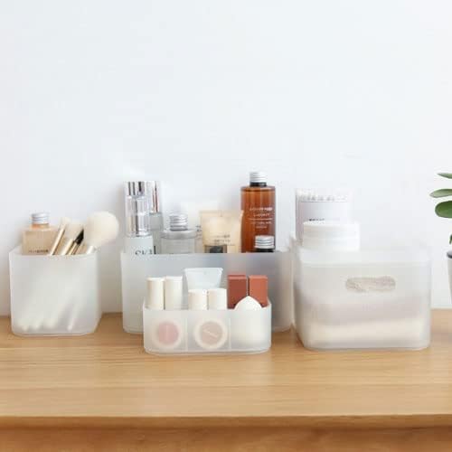 Simple Plastic Transparent Dust-Proof Storage Box, White, Set of 4, Multi-Functional with Cover Can Be Stacked Storage, Suitable for Home Desktop Organization, Save Space, Easy to Take image 2