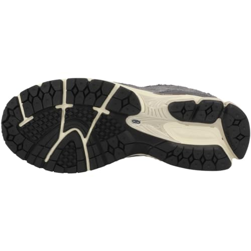 Image of New Balance Men's M2002RCC Sneaker