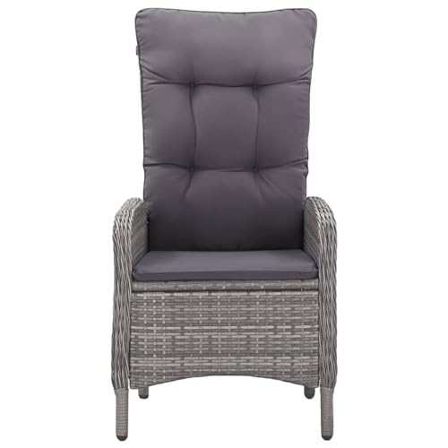 Fauteuils en polyrotin et table en verre au design épuré pour extérieur robuste