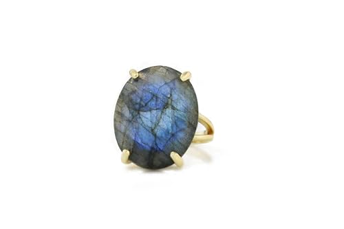 Bague en pierre de lune iridescente, le symbole éternel de votre histoire d'amour