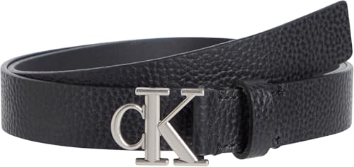 ICONICITÀ INTRAMONTABILE: Il design lineare della cintura Calvin Klein la rende il dettaglio perfetto di un look alla moda. Si abbina facilmente e può essere indossata su un paio di pantaloni o sopra un abito.