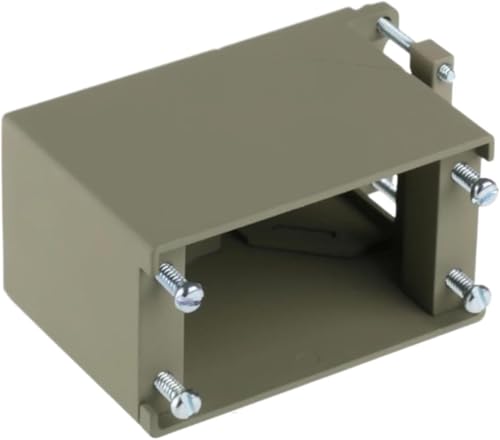 Cubierta metálica 516-230-512 soluciona vibraciones en conector de panel rack