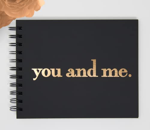 Álbum de fotos mini You and Me, con estampado en dorado, 6" x 7.5", 90 páginas en blanco, tapa blanda, álbum de recuerdos para amistades, álbum para fotos Polaroid Instax (negro/dorado) miniatura 1