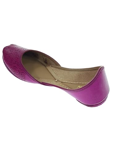 Image of Fulkari Women Cutwork Casual Genuine Soft Leather Jutis | Bite and Pinch Free Juttis | Punjabi Jutti | Girl's Office Flat Ladies Mojari | dailywear Ethnic Juti |