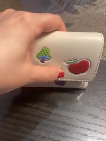 【新品】コーチ CCD00 B4CAH (チョーク×マルチカラー) 財布 三つ折り財布 COACH MILA レザー ステッカー プリント スモール フラップ ウォレット アウトレット レディース Amazon | コーチ CCD00 B4CAH チョークマルチ ミラ スモール フラップ