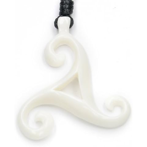 Colgante Triskelion Celtic Hueso con Cinta Negra Cover