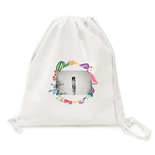 Sac en tissu pliable au marché pour des fruits et légumes bien rangés