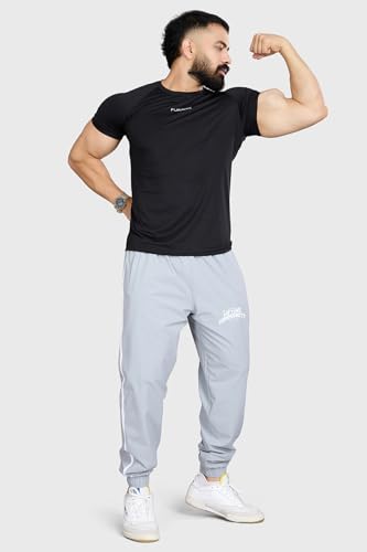 Image of FUAARK Men Solid Round Neck Slim Fit Tshirt