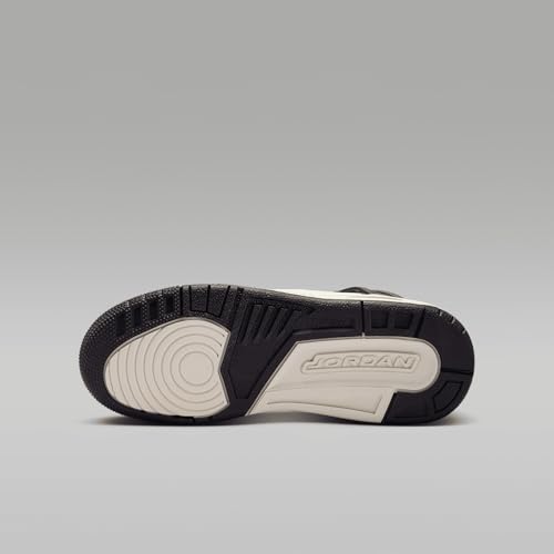 Jordan Spizike Low Big Kids' Shoes (HQ1670-183, Sail/Black/Pine Green/Orange)2