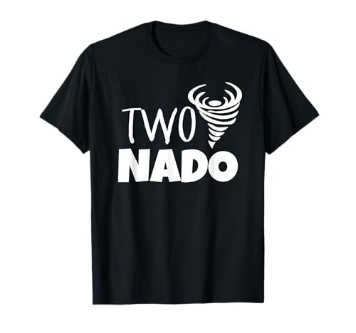 Se sei un genitore di un bambino di due anni sai che a volte può essere un tornado di distruzione e caos. Questa è l'ispirazione per questa divertente camicia twonado. È un gioco su bambini di due anni e tornado. I terribili due sono qui! Avvisa gli altri.