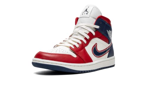 Image of Nike Women's Air Jordan 1 Mid SE Sneaker