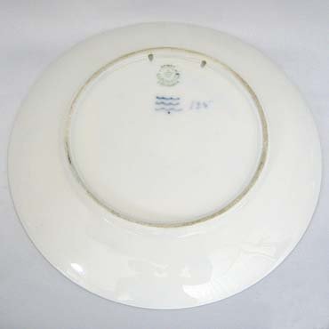 1928年ロイヤルコペンハーゲンイヤープレート「教会へ向かう牧師の家族」 Amazon.co.jp: ロイヤルコペンハーゲン（ROYAL COPENHAGEN）イヤー