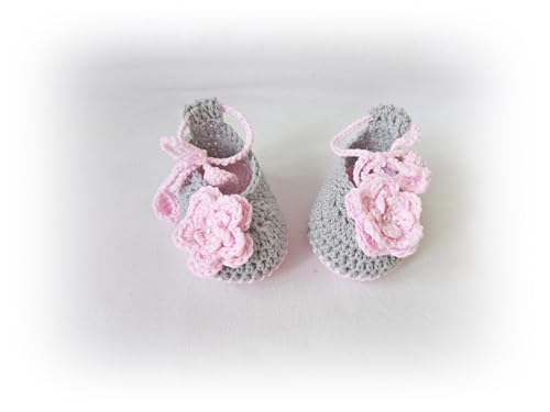 Crochet Baby Shoes, Newborn Girl shoes, Baby Shower Gift (0-3 months)2