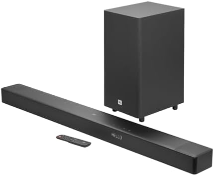 Soundbar JBL Cinema SB595 preta, subwoofer sem fio e controle remoto em fundo branco