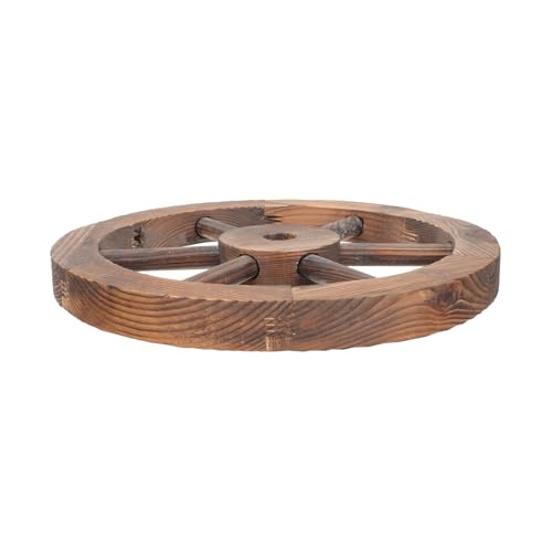 Roue de chariot bois pour habiller un mur vide avec une décoration murale rustique