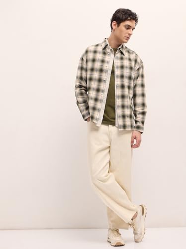 Image of THE BEAR HOUSE Men's Checked Tailored Fit Formal Shirt