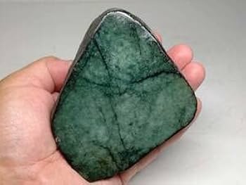 翡翠自然石の文鎮 Amazon.co.jp: 深緑 696g 翡翠 原石 ヒスイ 鉱物 鑑賞石 糸魚川 水石