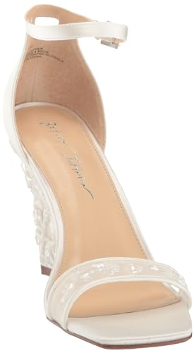 Betsey Johnson Women's Ivan Wedge Sandal2