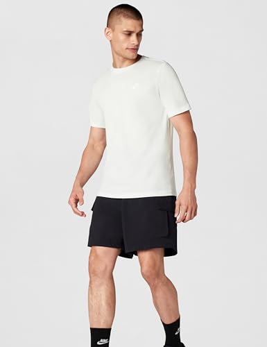 Image of Nike Men's Sportswear Club T-Shirt
