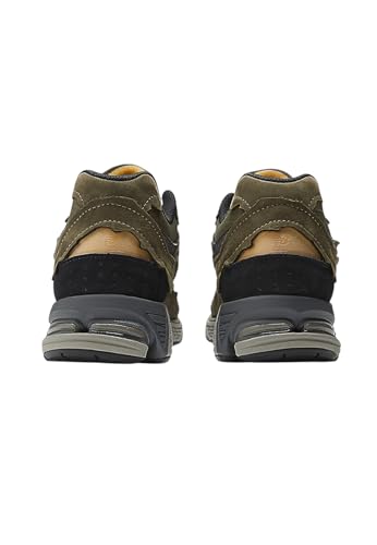 Image of New Balance Men's M2002RCC Sneaker