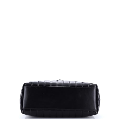 Saint Laurent, Pre-Loved Loulou Shoulder Bag Matelasse Chevron Leather Medium, Black4