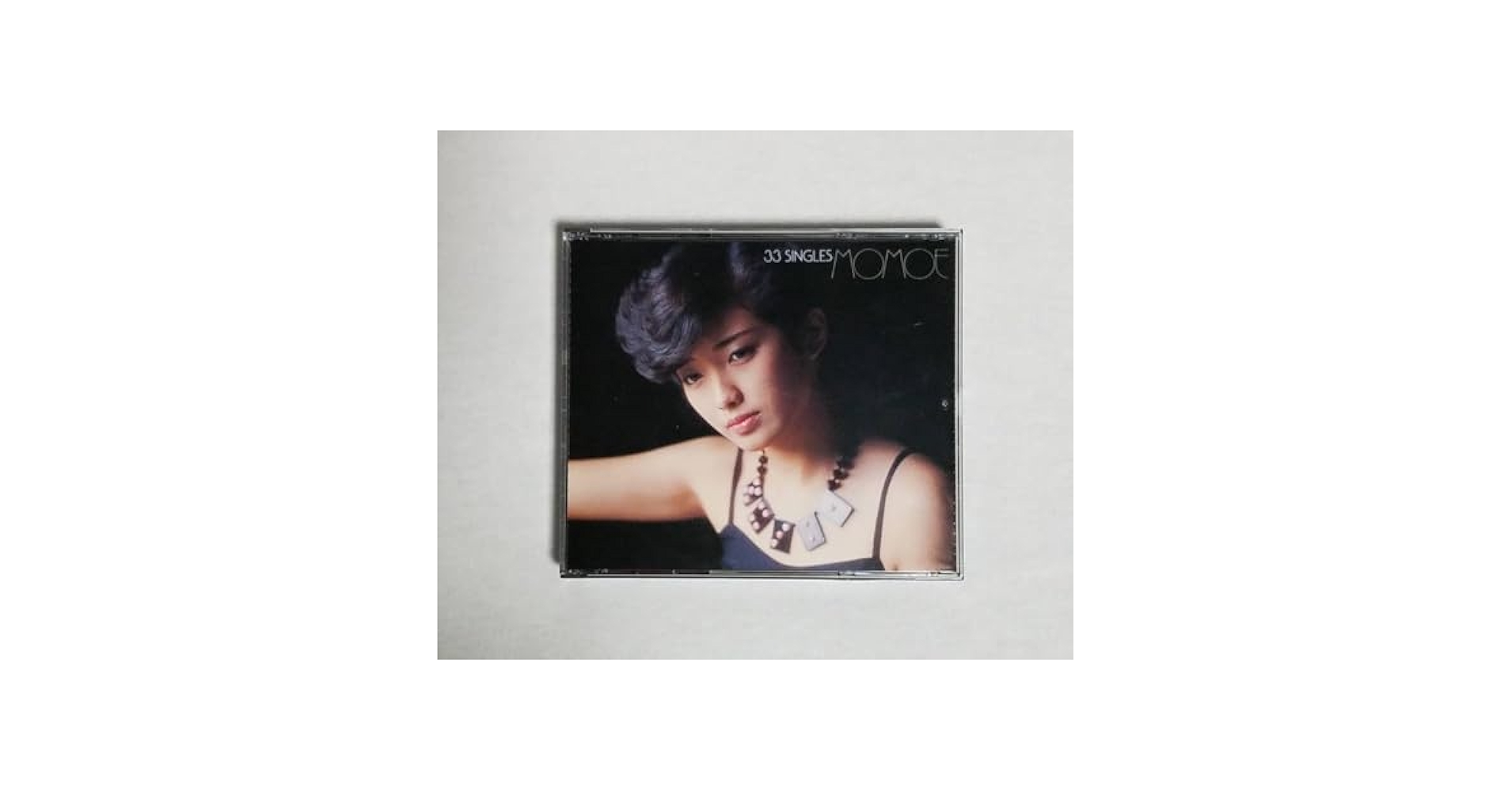 Amazon.co.jp: 山口百恵 33 SINGLES MOMOE CD2枚組 シングル