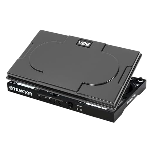 UDG Ultimate Equipment Cover NI Traktor Kontrol S4 MK3 Negro, Black, Funda