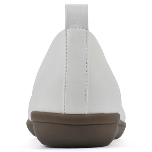 Image of CLIFFS BY WHITE MOUNTAIN Women's Twiggy Moccasin Style Loafer Flat