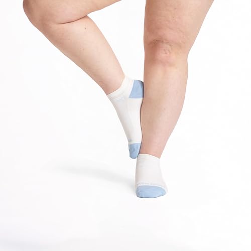 Wide Open Womens Solid Lightweight Ankle Socks Non-Binding Merino Wool Lifestyle Socks for Wide Feet - White M