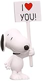 Pero Snoopy también tiene un gran corazón y como no puede hablar, lo demuestra con este cartel: "I love you“