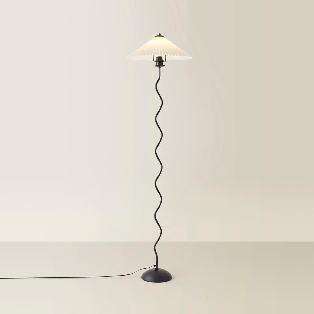 ValueLights | Black Metal Wavy Floor Lamp Base with White Origami Shade | Floor Lamps & Torchieres, Home Décor & Improvement Essential | Includes 4W LED Bulb [3000K Warm White]