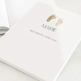 sendmoments Fotoalbum zum Selbstgestalten, Baby Goldige Füßchen, personalisiert mit eigenem Text, A4 Hochformat, 32 leere weiße Seiten oder mehr