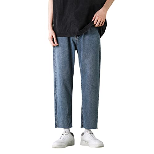 Fini les pantalons serrés avec ce jean droit pour homme coupe large et confortable