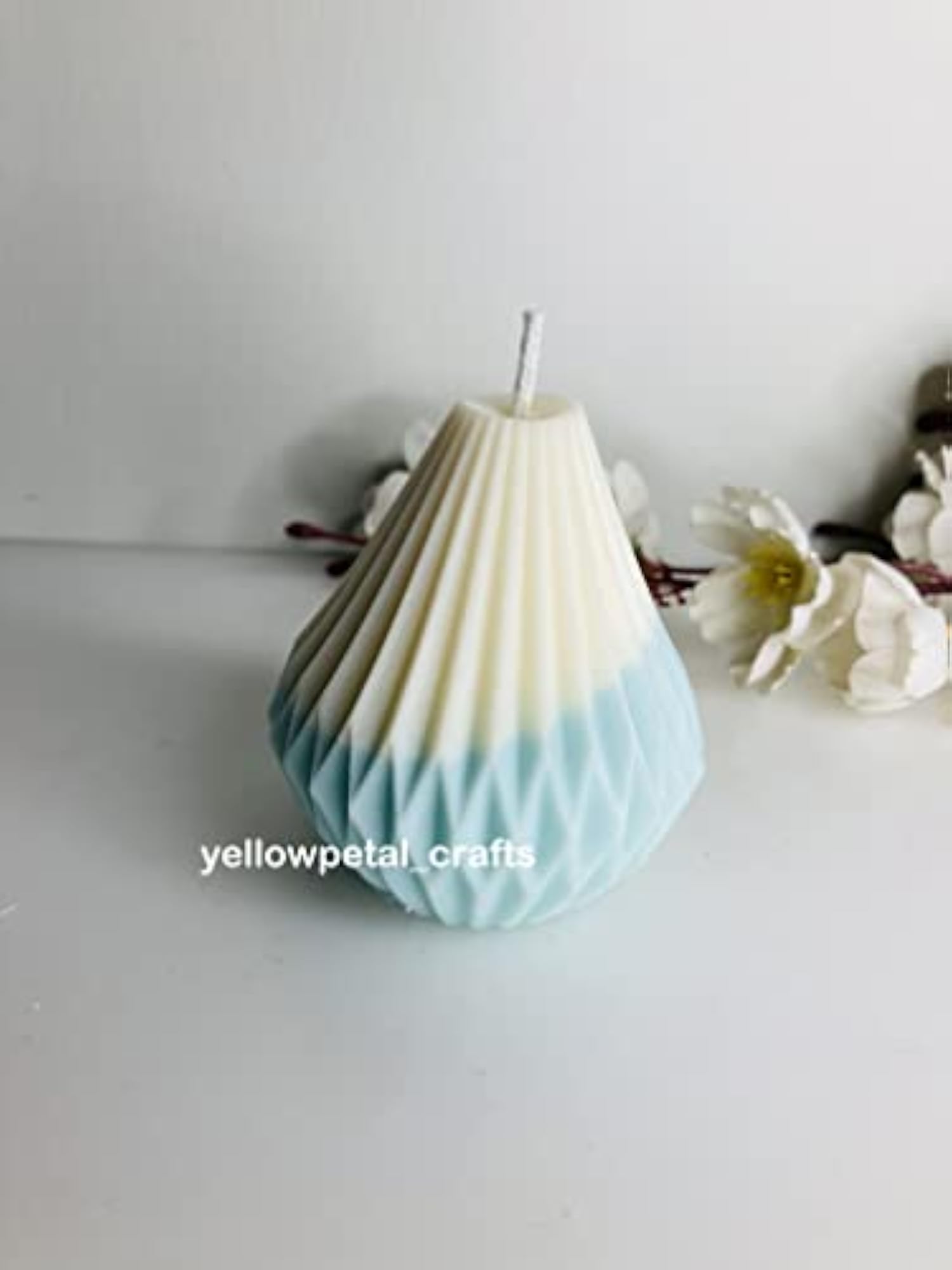 Ribbed Pear Candle, Pink & Blue Color, Strawberry & Fresh Water Scented