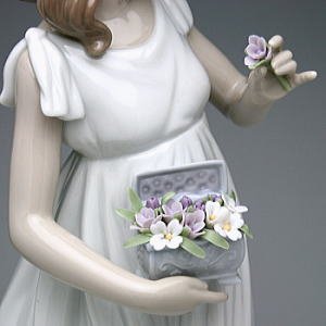 Amazon.co.jp: リヤドロ(Lladro) 花と少女 素敵な宝物 #ldr-6921