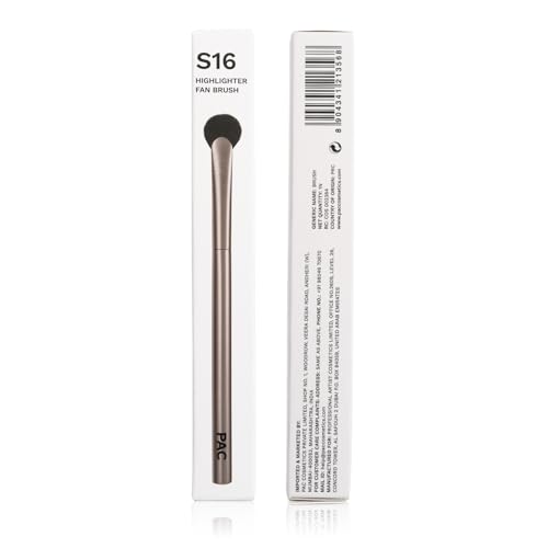 Image of PAC S16 Highlighter Fan Brush