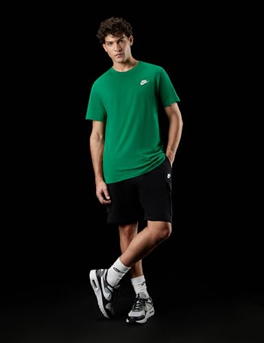 Image of Nike Men's Sportswear Club T-Shirt
